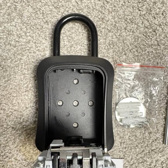 Key Lock Box, Wall Mounted Key Safe Security Storage Box - Picture 2 of 2